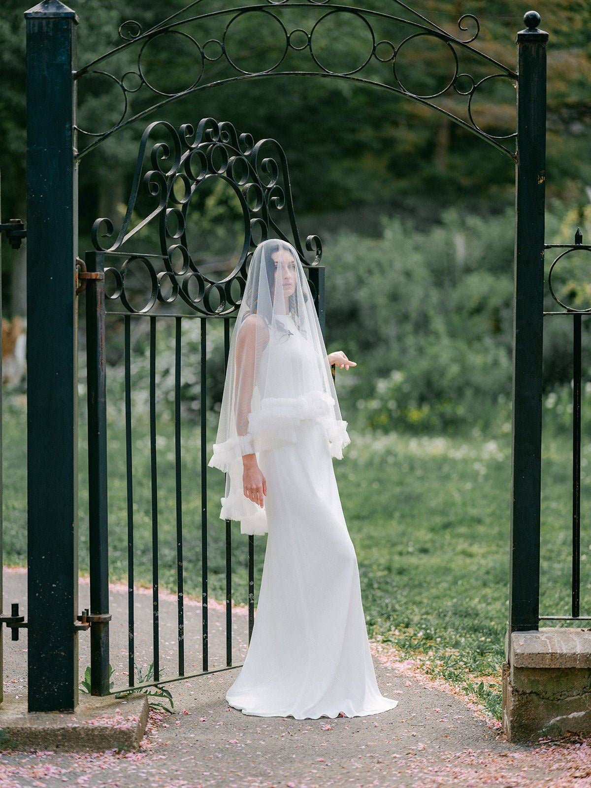 Miss Foxine Couture - Wholesale Veil - Women's - Babygirl Flounce Ruffled Bridal Veil3