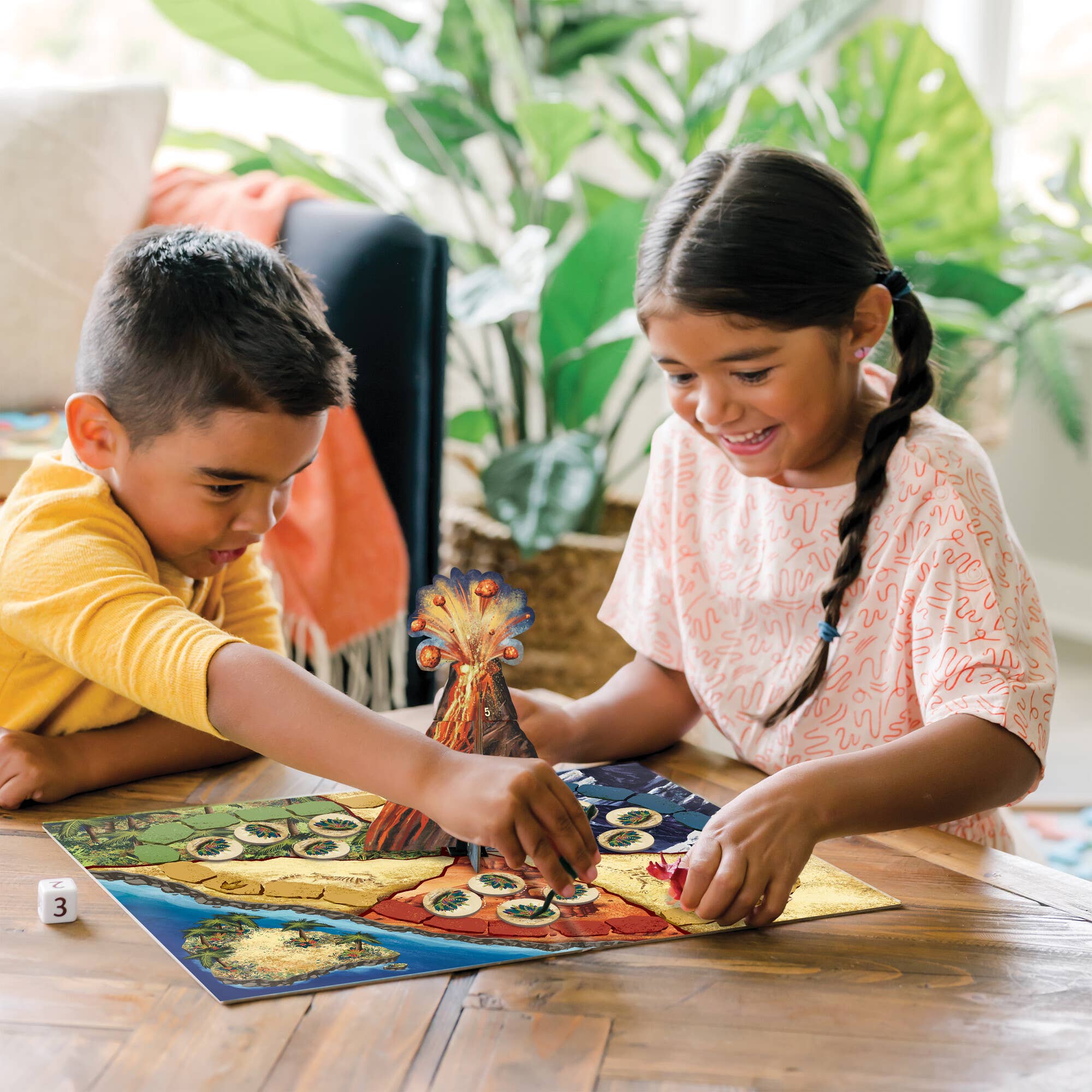 Just Imagine Toys - Wholesale Board Game - Cooperative Game - Peaceable Kingdom Dinosaur Escape2