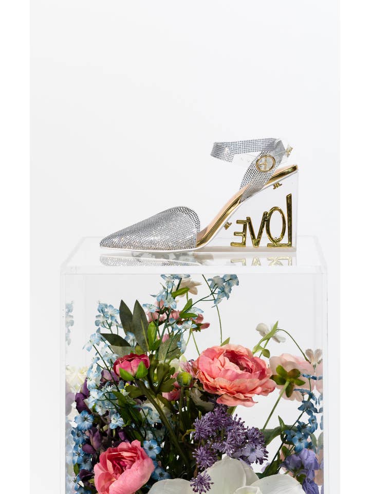 She is Cheval - Wholesale High Heels - Women's - Did my Heart Love, 'Til Now?9