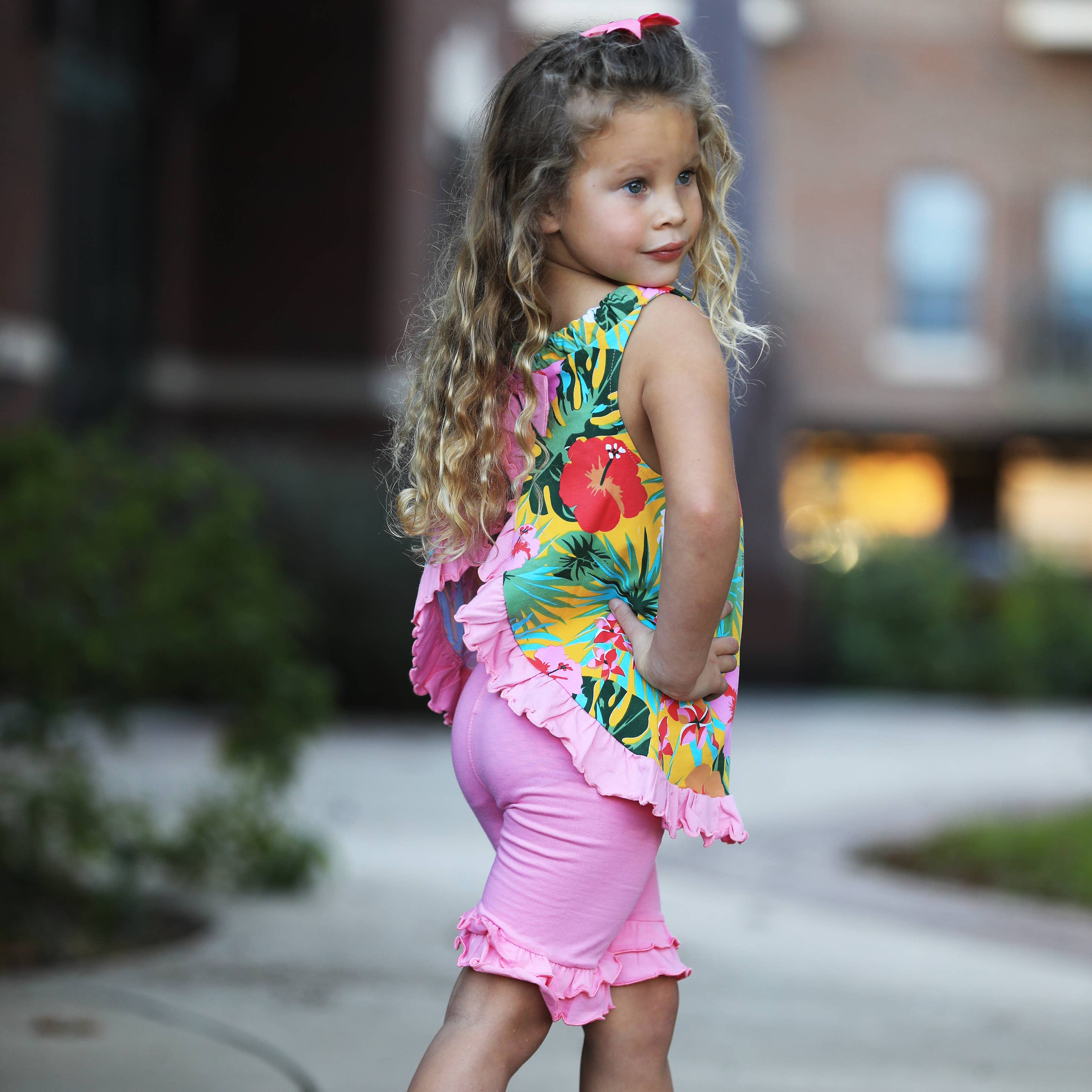 AnnLoren – Großhandel Shorts – Kinder – Annloren Po Shorts für Babys und große Mädchen mit Rüschen, rosa, Sommer6