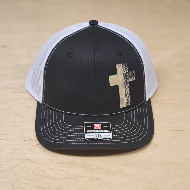 Knot Creatives – Großhandel Trucker-Cap – Unisex – Glaube Tarnung Kreuz Mesh Baseballkappe2