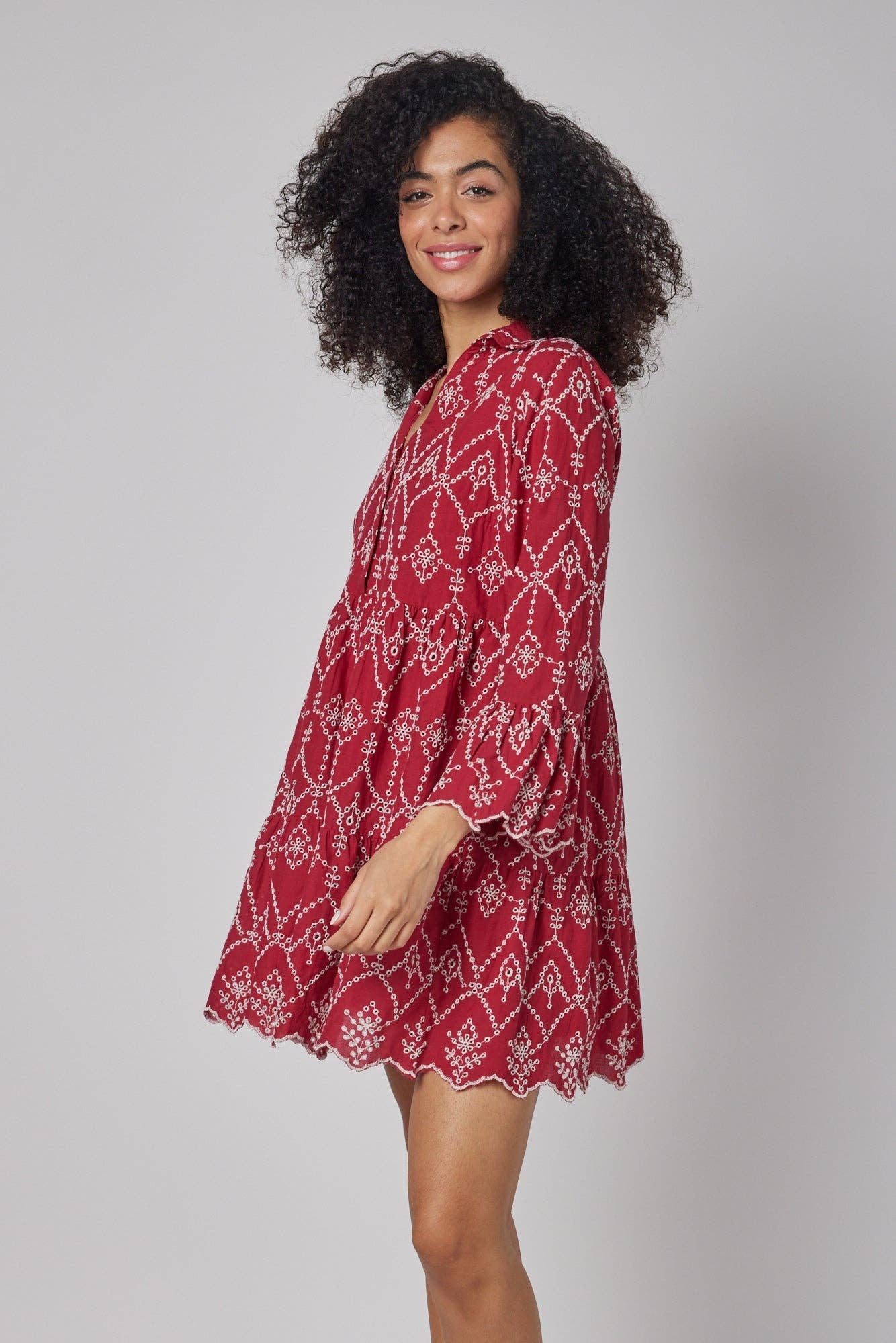 ModaPosa - Vendita all'ingrosso Vestito - Donna - Abito autunnale ricamato rosso Cadenza3