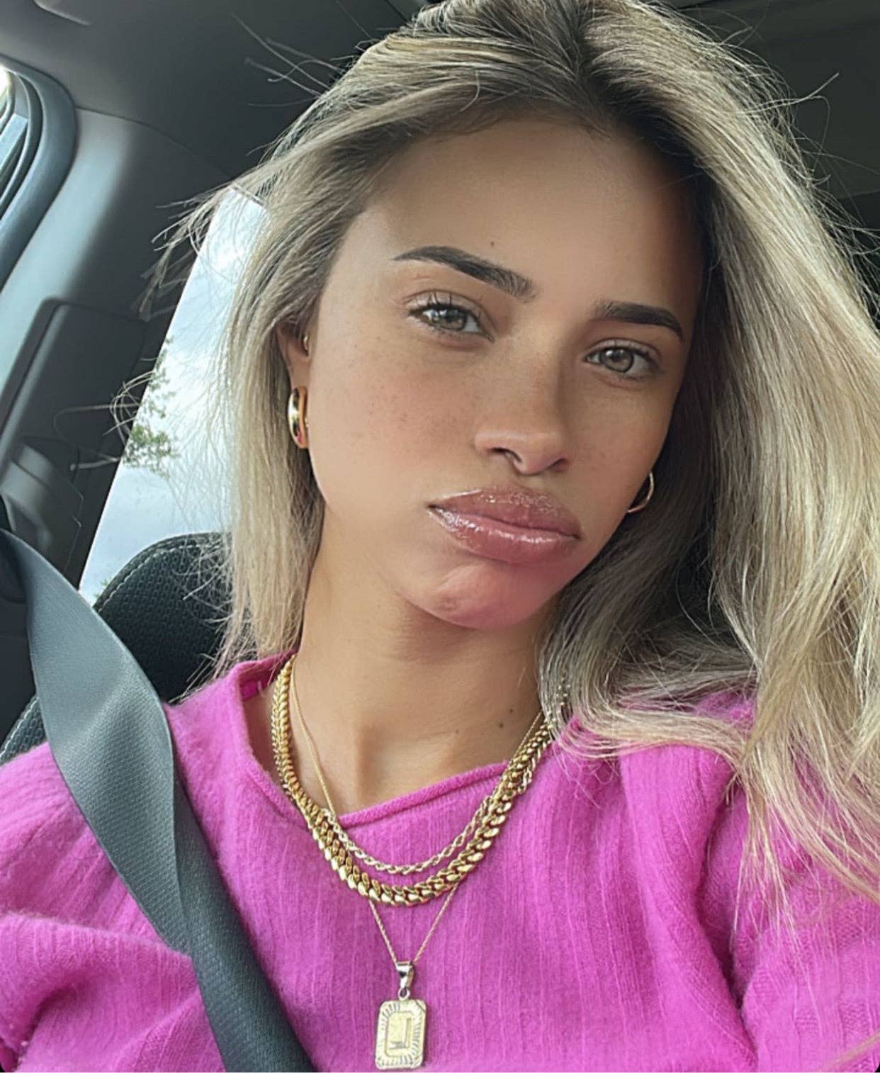 Kismet Showroom - Venta al por mayor Collares con colgantes/abalorios - Collar Inicial Miel43