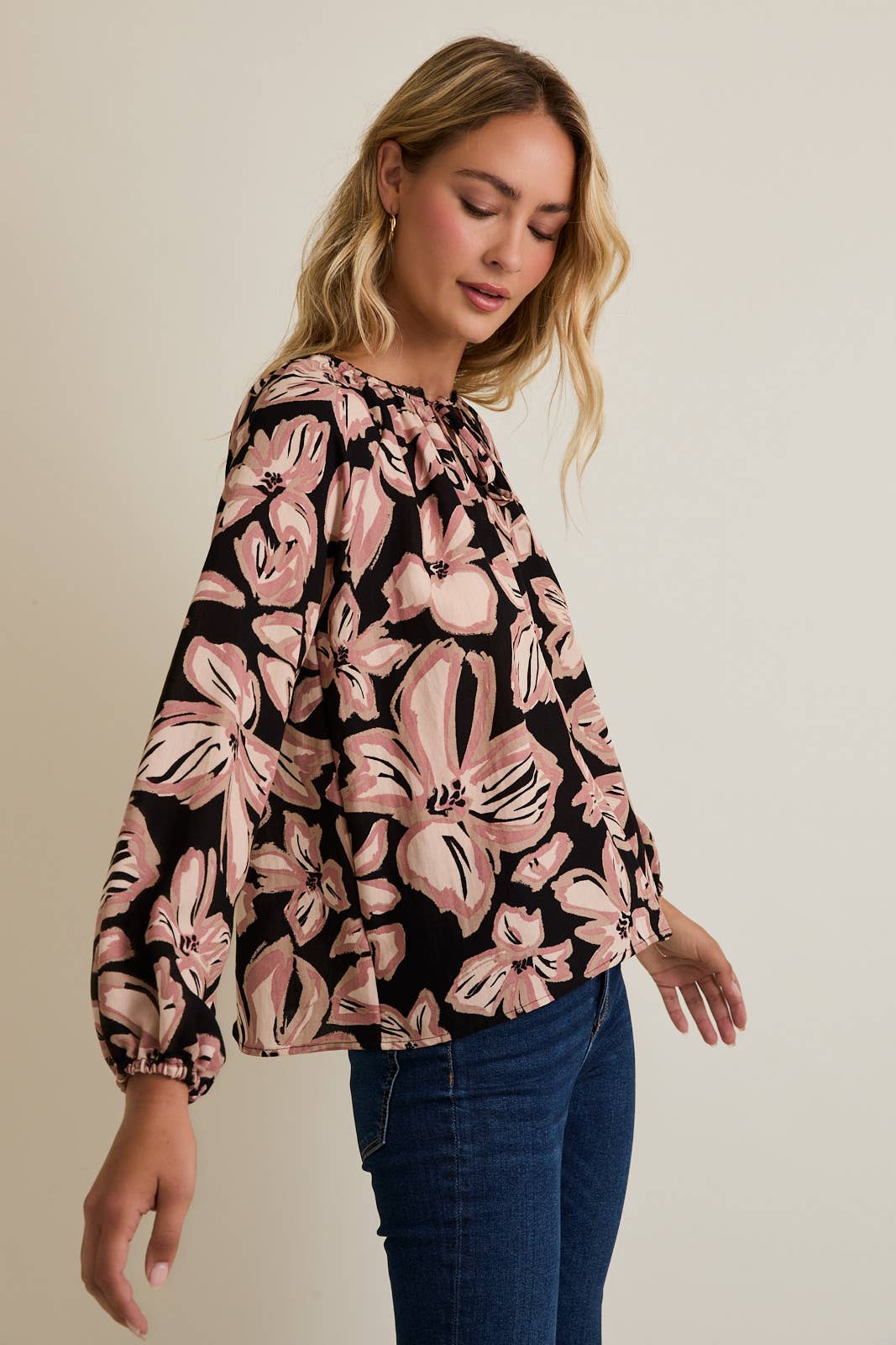 FRONT TIE PUFF LONG SLEEVE FLORAL TOP for wholesale on Faire1