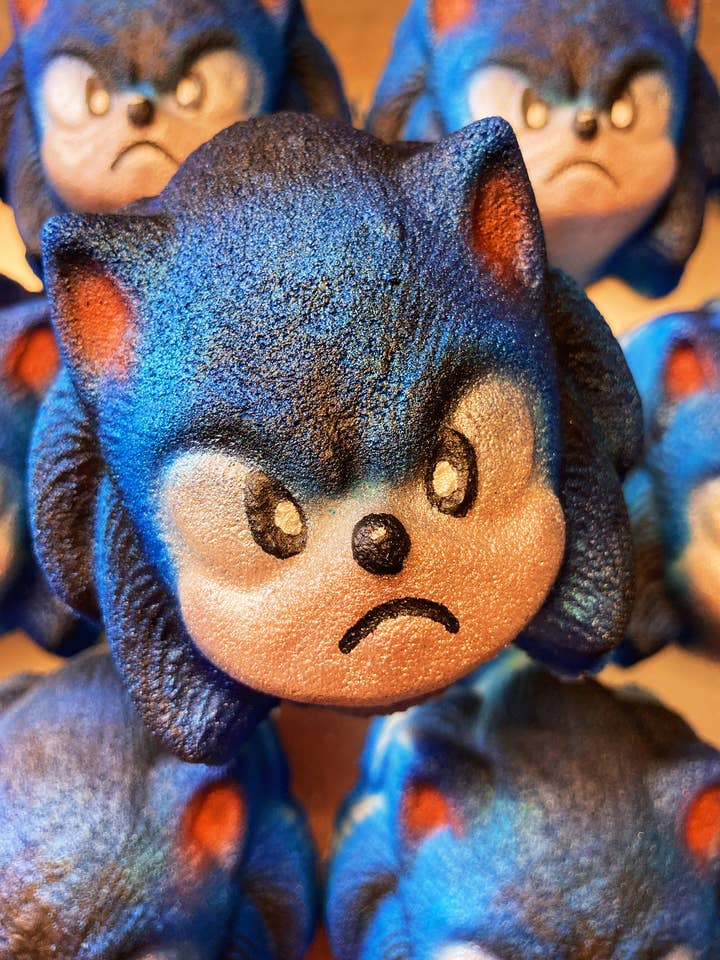 Blue Jumping Hedgehog Bath Bomb for wholesale by Soul Energy