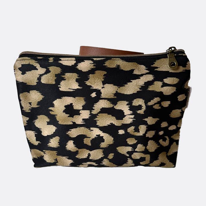 WATERPROOF TOILETRY BAG ANIMAL PRINT for wholesale by LICHIS BLANCOS