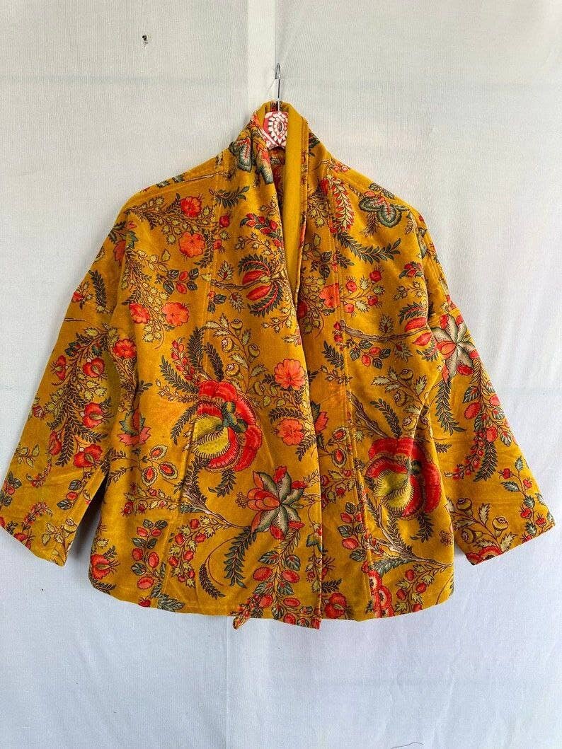 Bhawana Handicrafts - Wholesale Jacket – Women's - 5 Piece Lot, Cotton Velvet Short Jacket Style Kimono Coats1