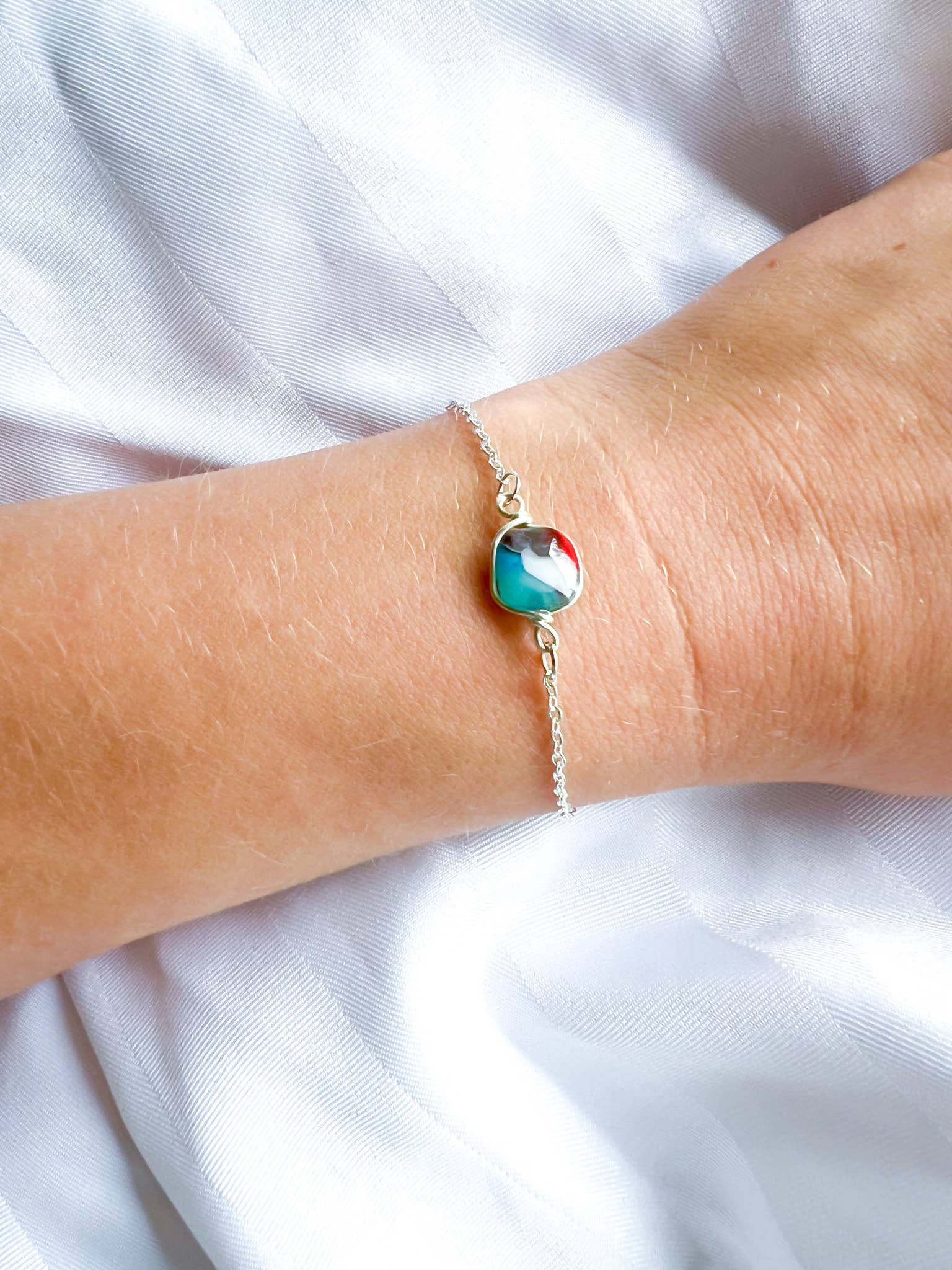 Ro + Louise Jewelry – wholesale Charm/dangle bracelet – The Sierra Bracelet (A Nova Scotia Stone)2