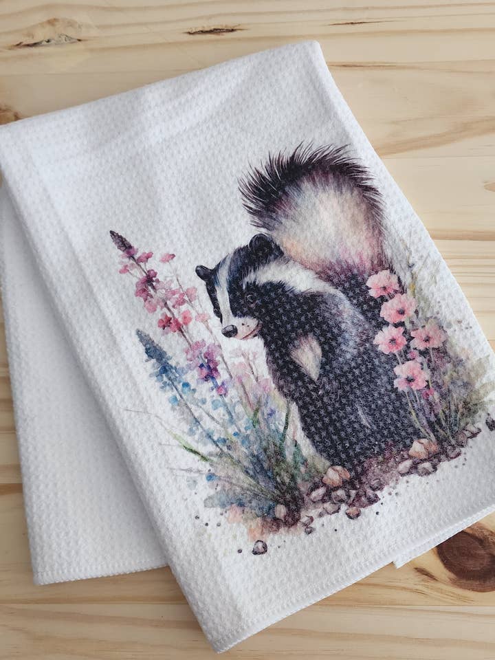 FLORAL SKUNK VISKESTYKKE for engroshandel hos Doodles and Lace