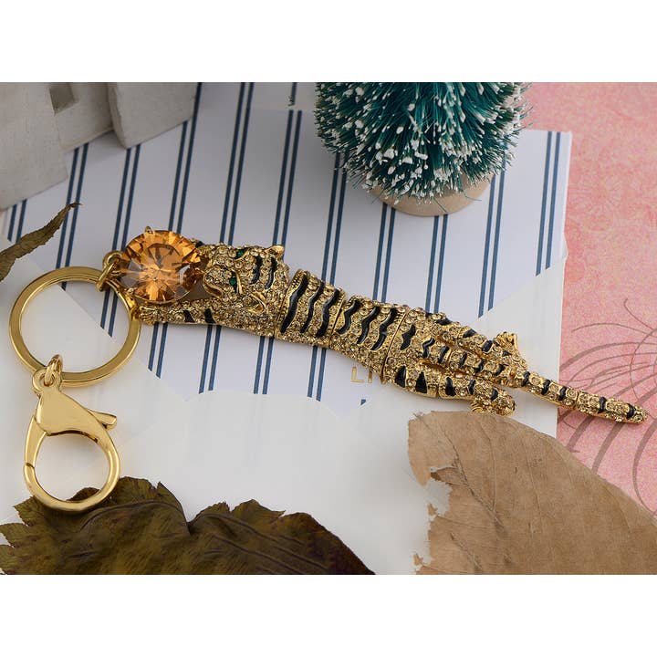 Multicolor Swarovski Kristall Smaragdgrün Springender Tiger Schlüsselanhänger für den Großhandel auf Faire