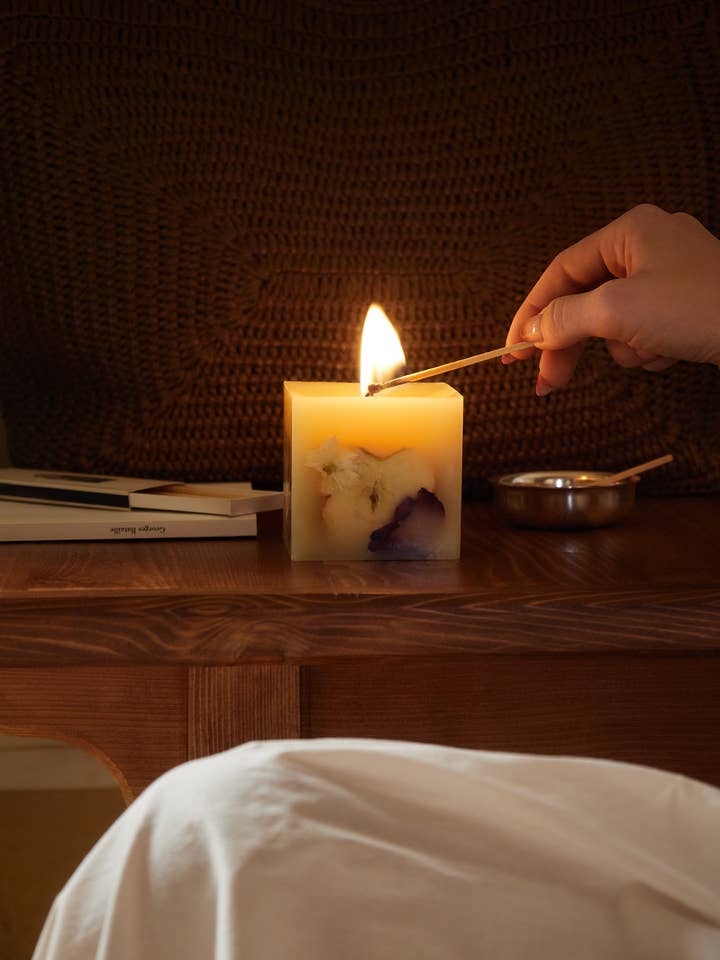 Mini gekruide botanische kaars met appelcider voor wholesale door Refillery Haus