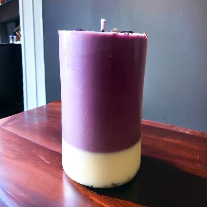 Open 3rd Eye Candle | Herbal Crystal Candle for Intuition for wholesale by Nibiru Beauty LLC