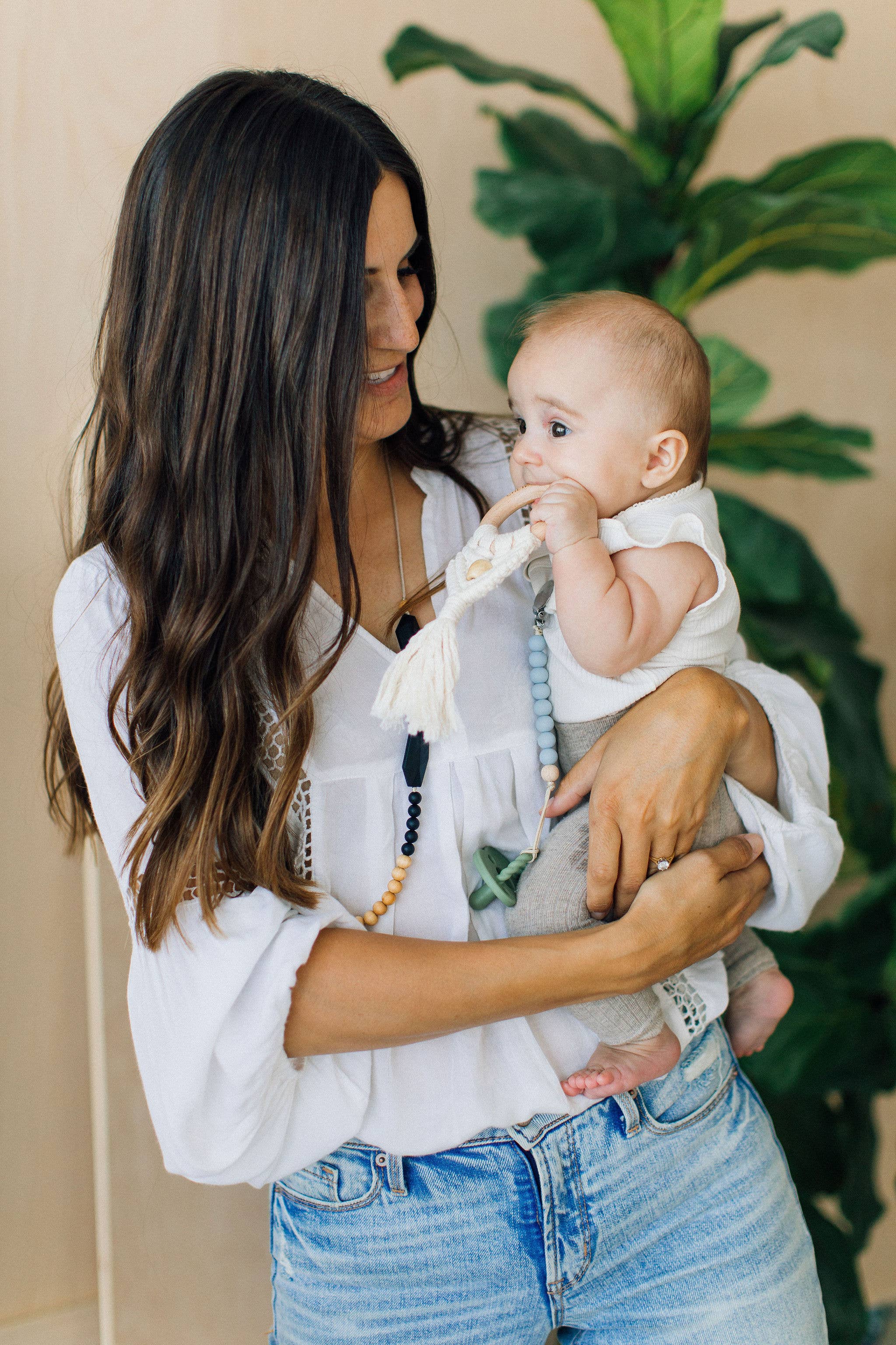 Chewable Charm - Wholesale Teething Necklace - Baby - The Luke Teething Necklace2