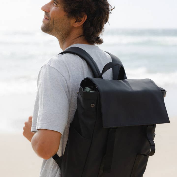 foldUP - Wholesale Backpack – Unisex - The Everyday Bag6