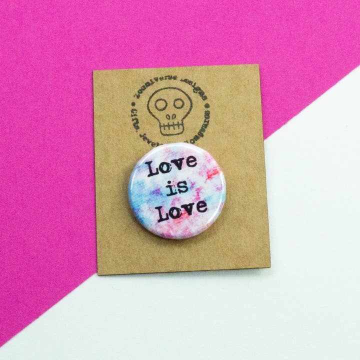 Zooniverse Designs - Wholesale Reversspeld/knoop - Liefde is Liefde 25mm Button Badge1