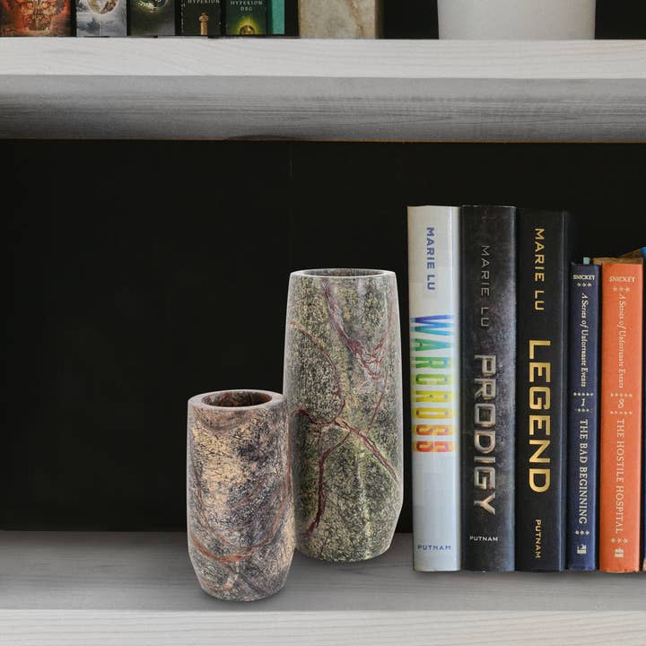 Howard Elliott on Faire – Engroshandel Vase – Juniper Moss Grøn Marmor Vase, Kort