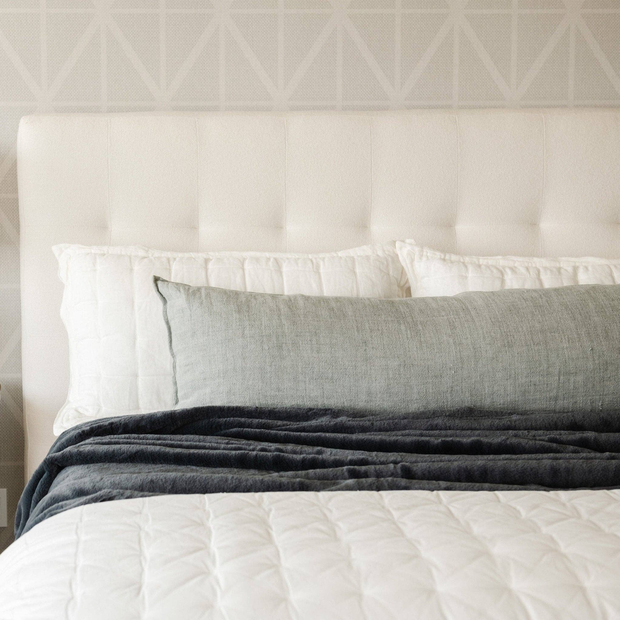 Saranoni - Wholesale Bedding Blanket - FAUX FUR KING BLANKETS7