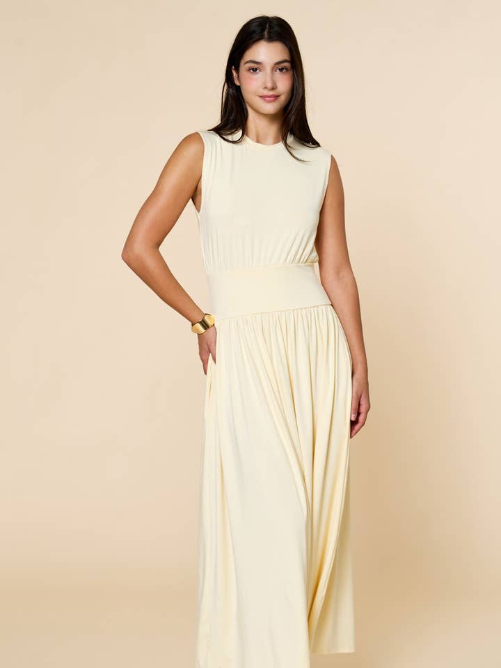 Robe longue en maille sans manches pour la vente par Lalavon