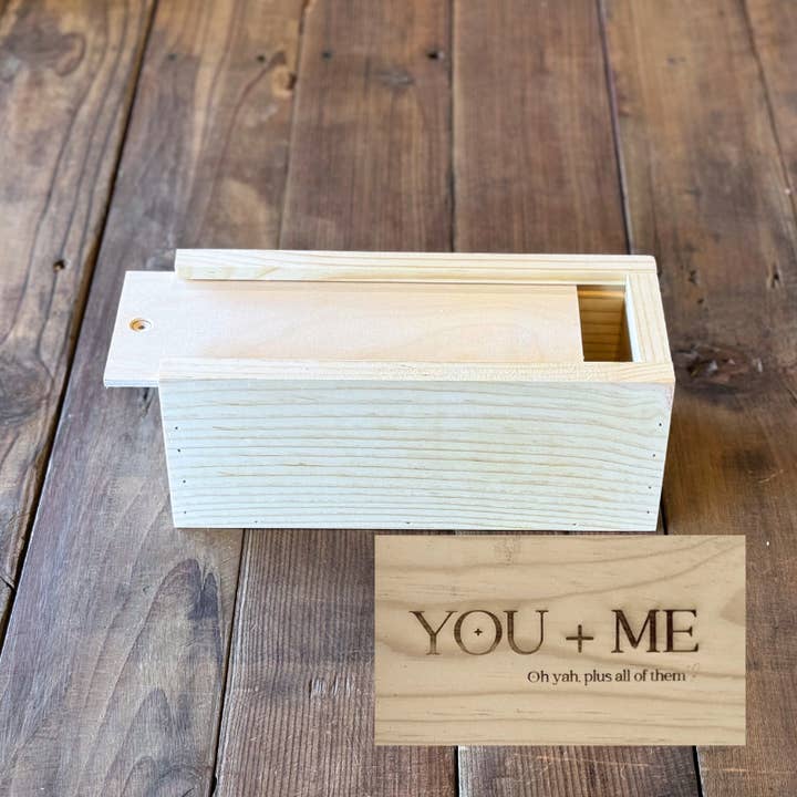 La Scatola di Legno Spirito Libero "TU + IO" per la vendita all'ingrosso da parte di Mill 54