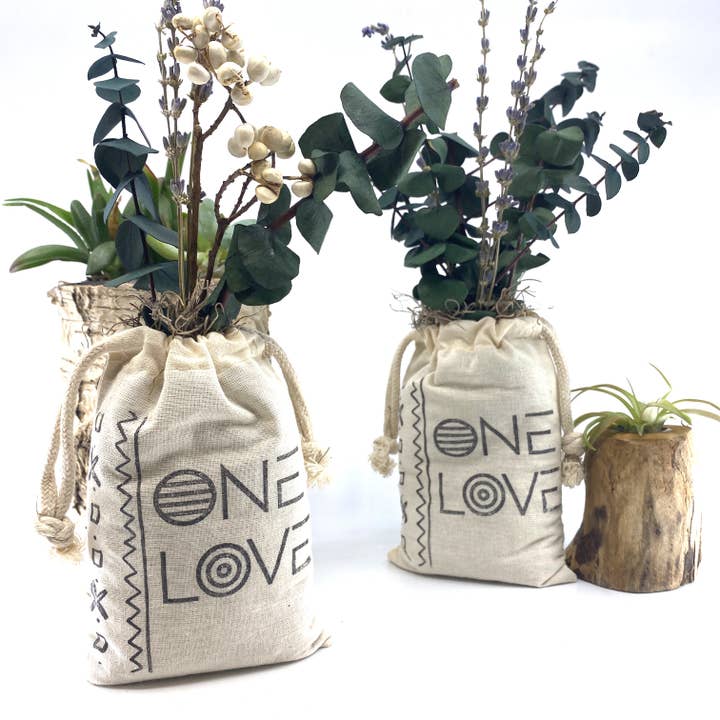 Sunsum Intentional Living - Wholesale Dried/Pressed Flowers - Sack of Flowers, One Love, Organic, Dried Flower Bouquet7
