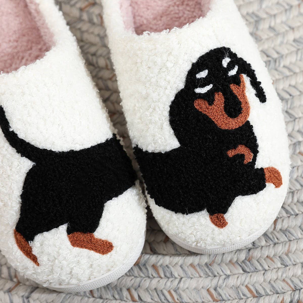 White POPULAR DACHSHUND EMBROIDERED COTTON SLIPPERS_CWSHS0769 for wholesale on Faire5