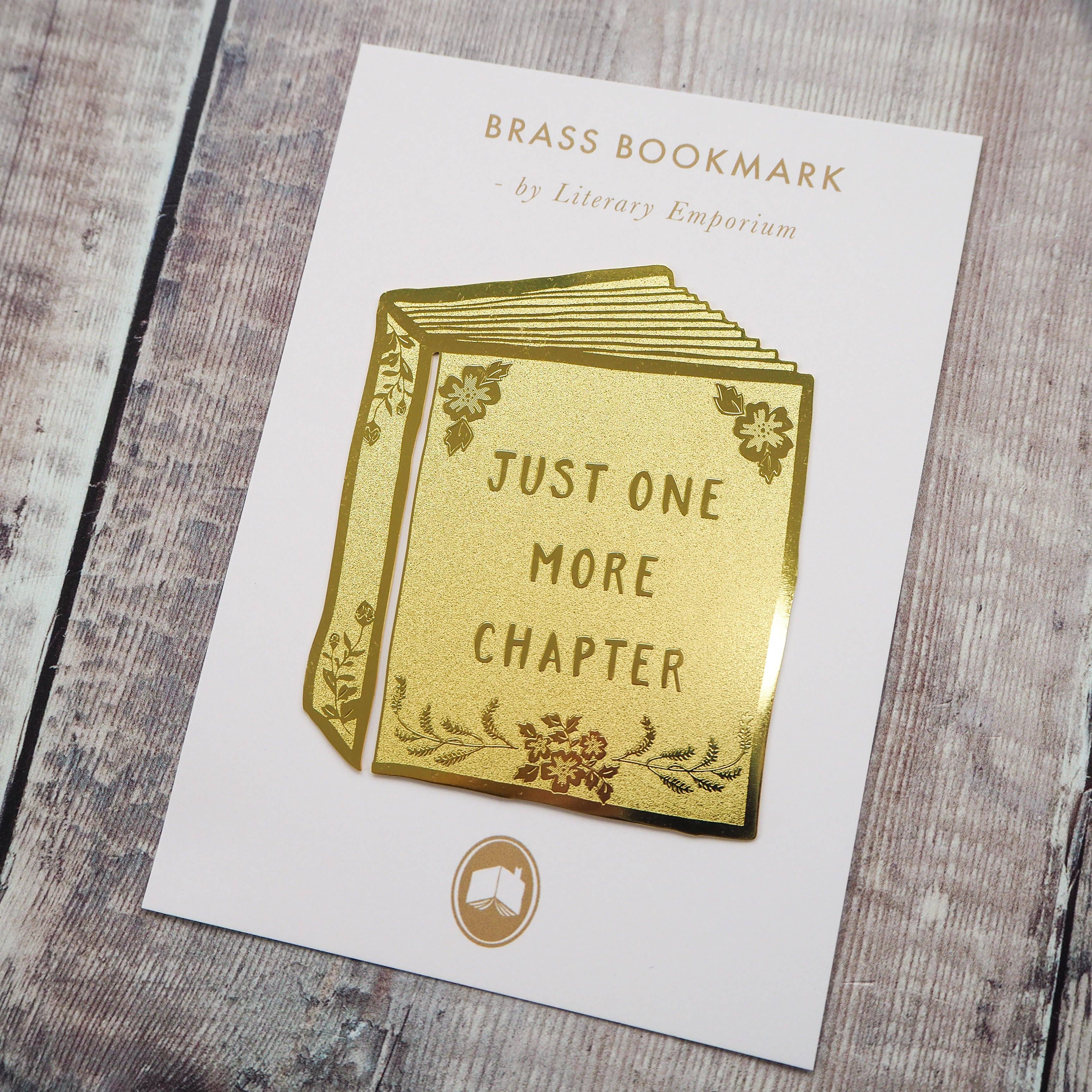 LiteraryEmporium - Vente Marque-page - Marque-page en laiton « Just One More Chapter »2