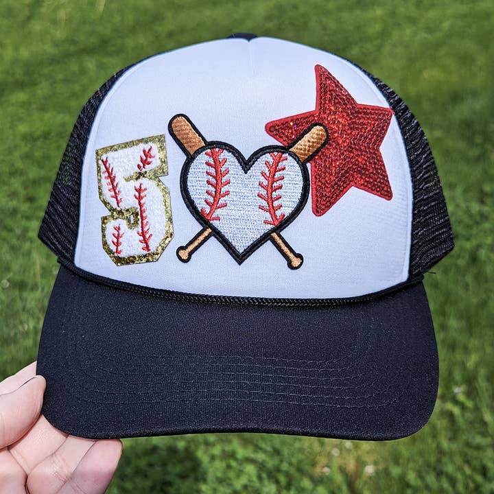 Trendy Transfers - Wholesale Patch - Baseball Heart & Bats Embroidered HAT/POCKET Patch