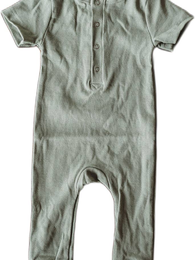 MACO EM MALHA CANELADA DE ALGODÃO ORGÂNICO EM “PISTACHIO” por atacado de Chubby Lamb