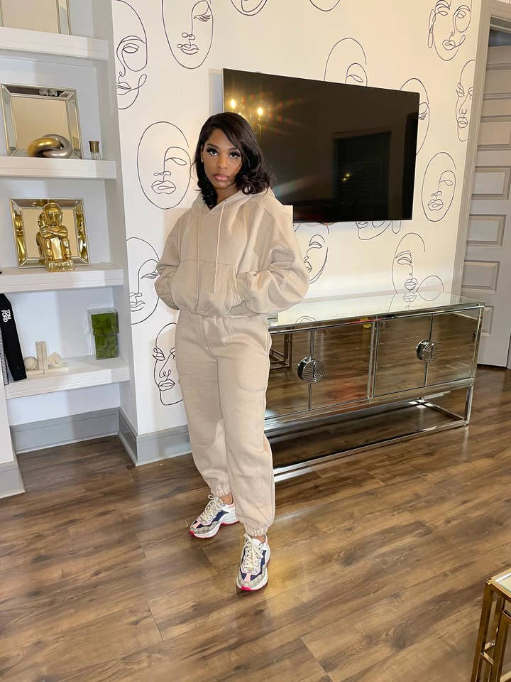 FW 22 Valencia Sweatsuit for wholesale by Modern episode