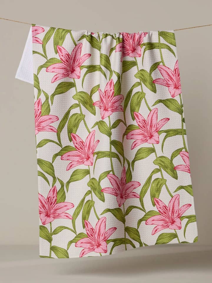 Torchon Mère Lily pour la vente par Geometry