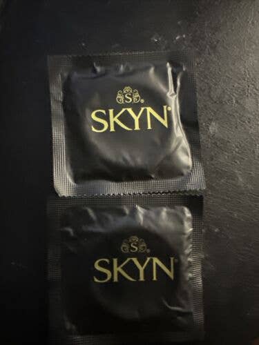 Skyn Original Non-Latex Polyisoprene Bulk Condoms Case 1008 for wholesale by Yolo ent