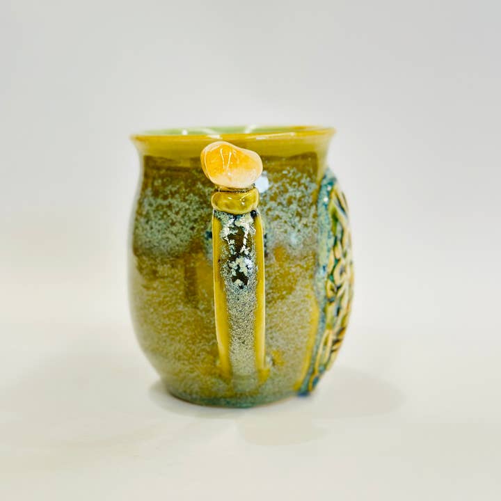 Carys Martin Ceramics – Caneca por atacado – A Deusa com Chifres, Elen dos Caminhos - Caneca de Cristal de Citrino6