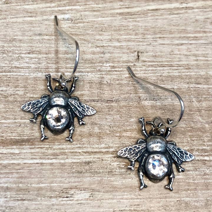 Lorraine Frances Jewelry - Wholesale Dangle Earrings - Sweet Bee Earring