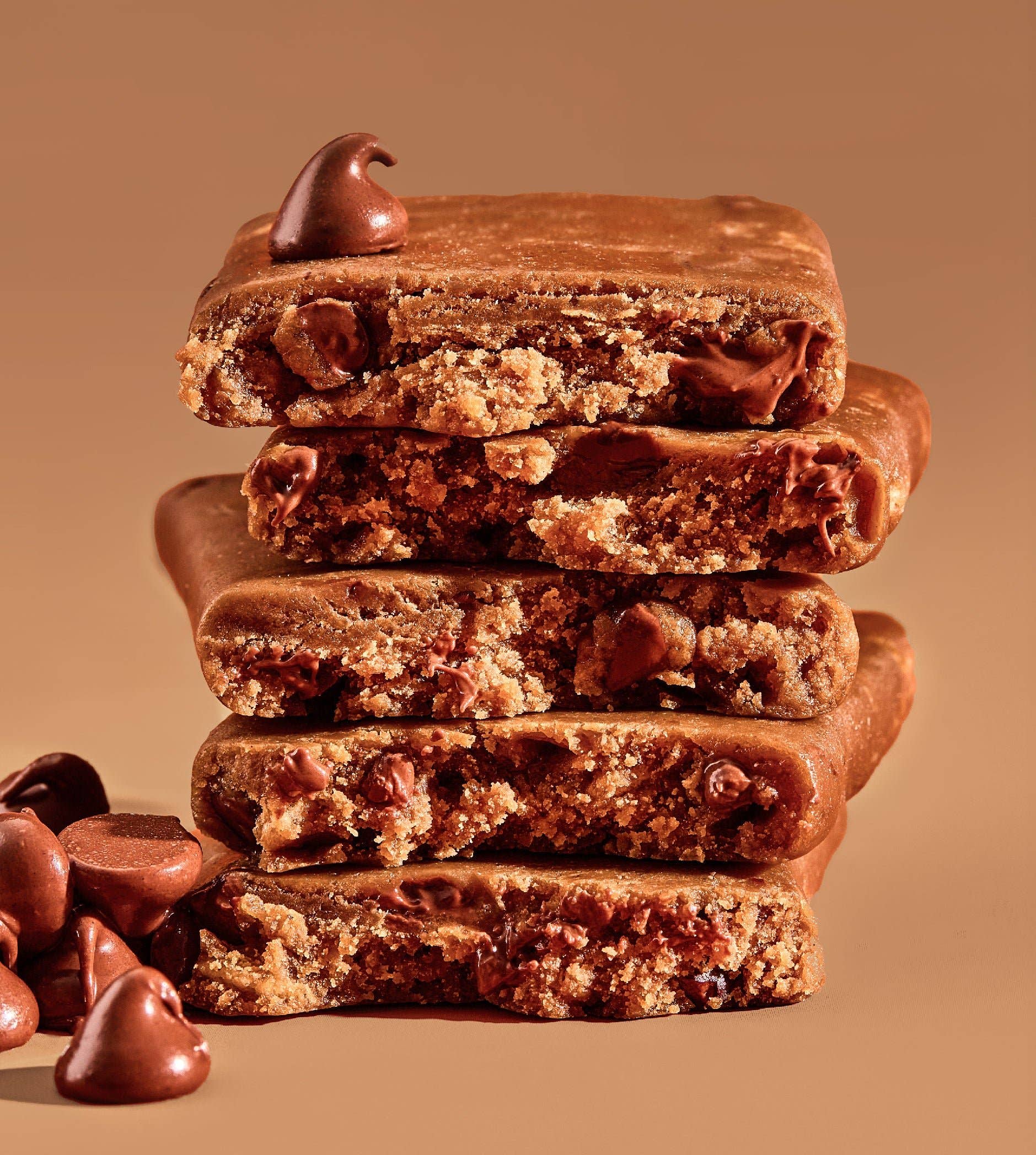 Aloha - Wholesale Snack Bar - Chocolate Chip Cookie Dough Protein Bar3