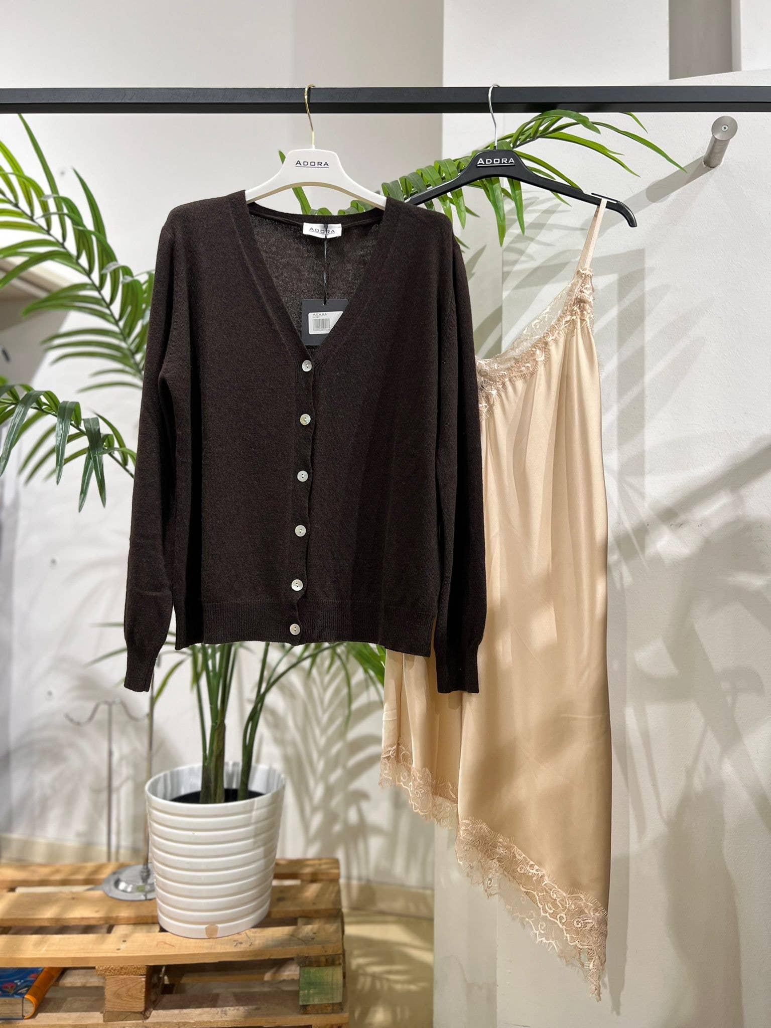 ADORA - Wholesale Cardigan - Women's - Cashmere blend cardigan1