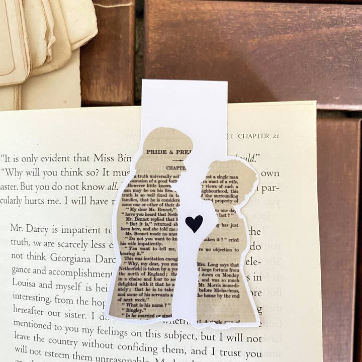 Marque-page magnétique Mr Darcy et Lizzy pour la vente par TaleMeCo