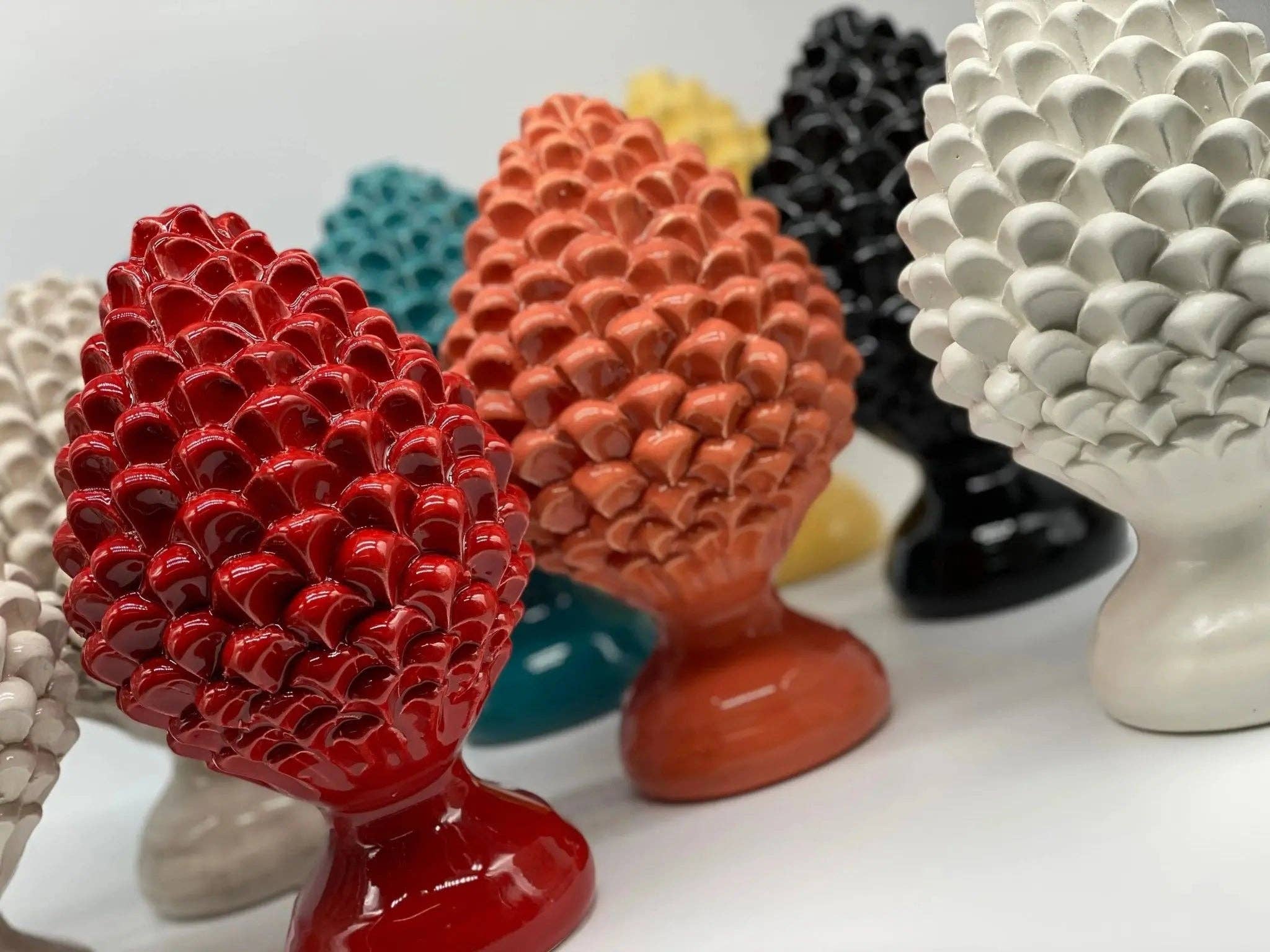 DD Ceramiche Siciliane - Wholesale Decorative Tabletop Object - Caltagirone Ceramic Pinecone cm H.20 Artisan Luis Line9