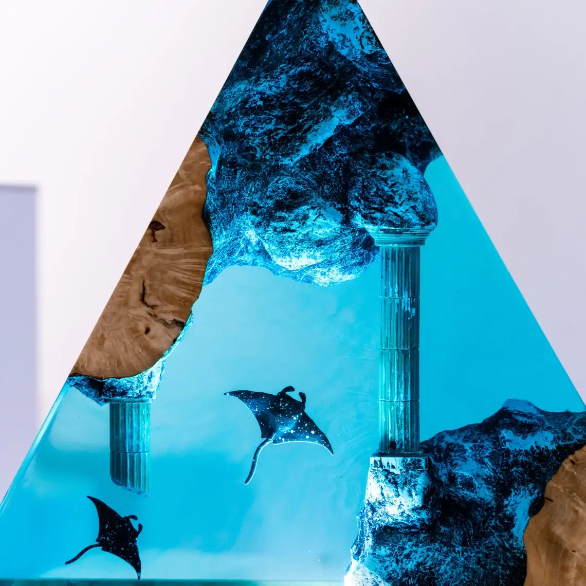 Merchemy – Engroshandel Natlys – Manta Rays Harpiks Epoxy Lampe Natlys Ocean Undervand5