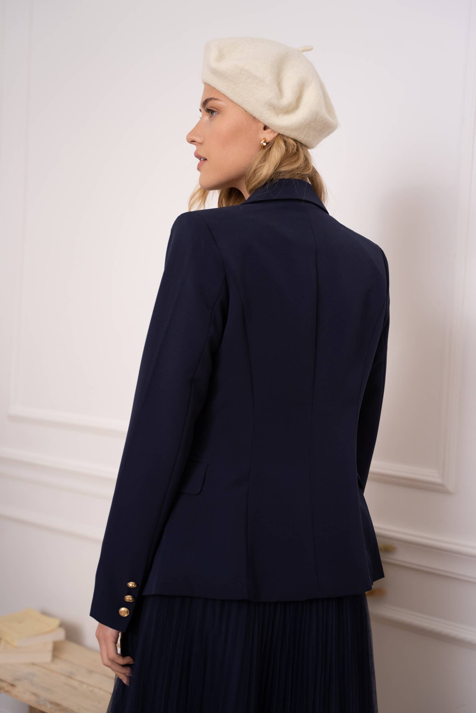 Attentif Paris - Wholesale Blazer - Women's - [Timeless] Fitted double-breasted blazer with gold buttons81