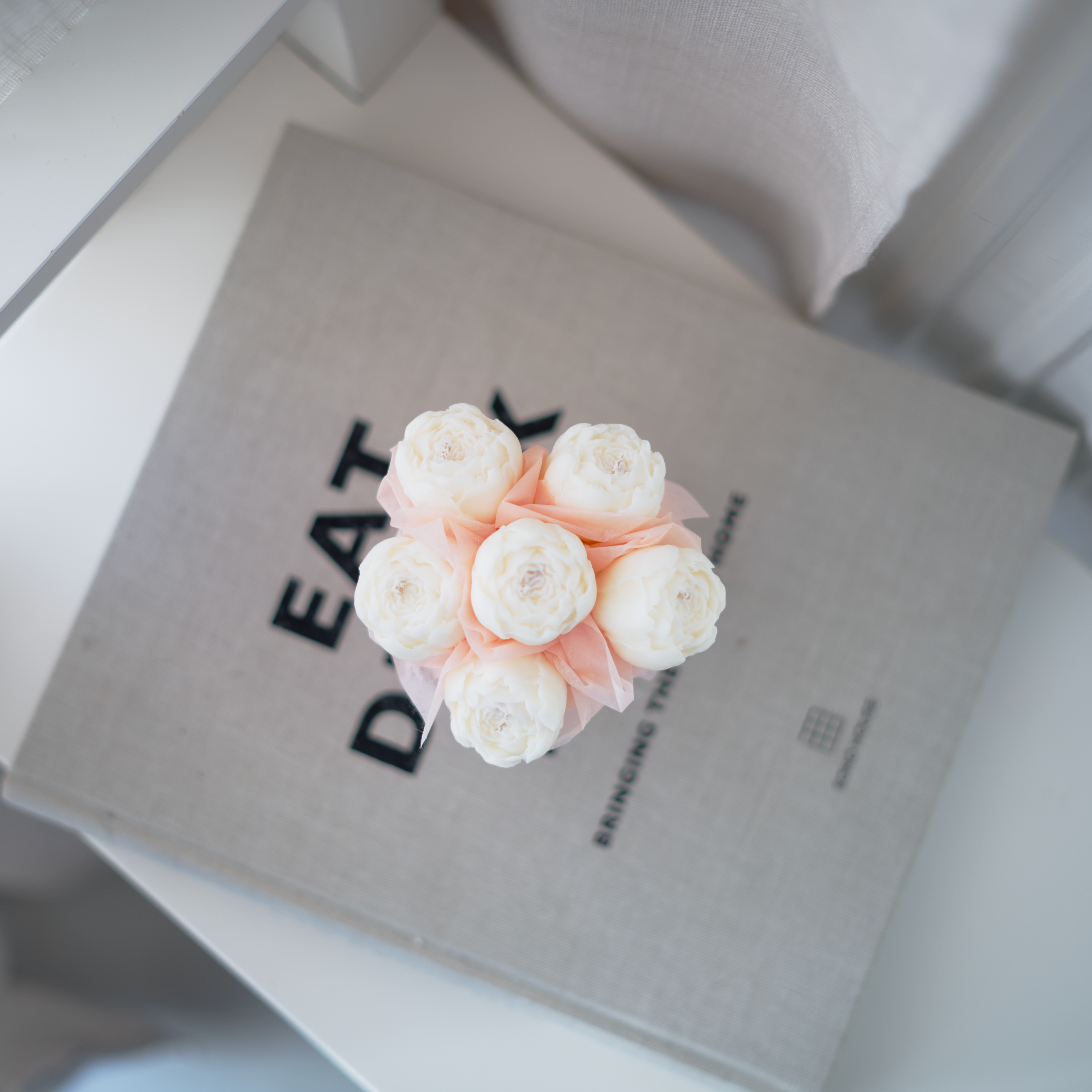 Studio Firaora - Wholesale Novelty Candle - MY LITTLE PEONY BOUQUET - soy wax1