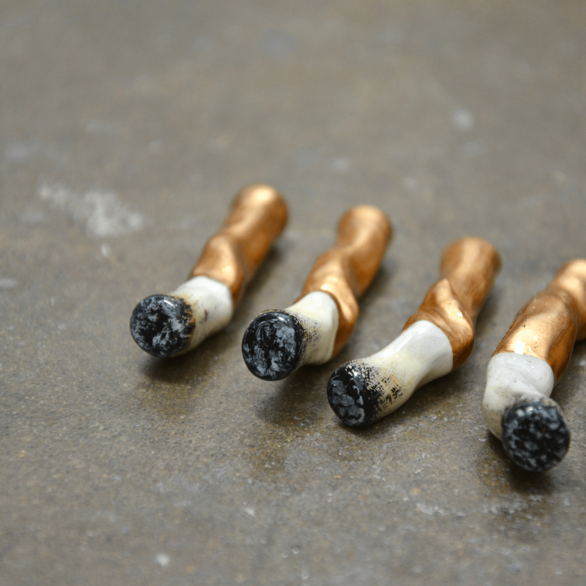 House of Savage - Wholesale Decorative Tabletop Object - MILLIONAIRE BUTTS - SET OF FIVE1