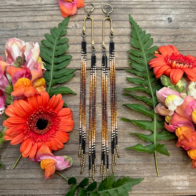 Orecchini Hawk Tracey per la vendita all'ingrosso da parte di Dancing Willow