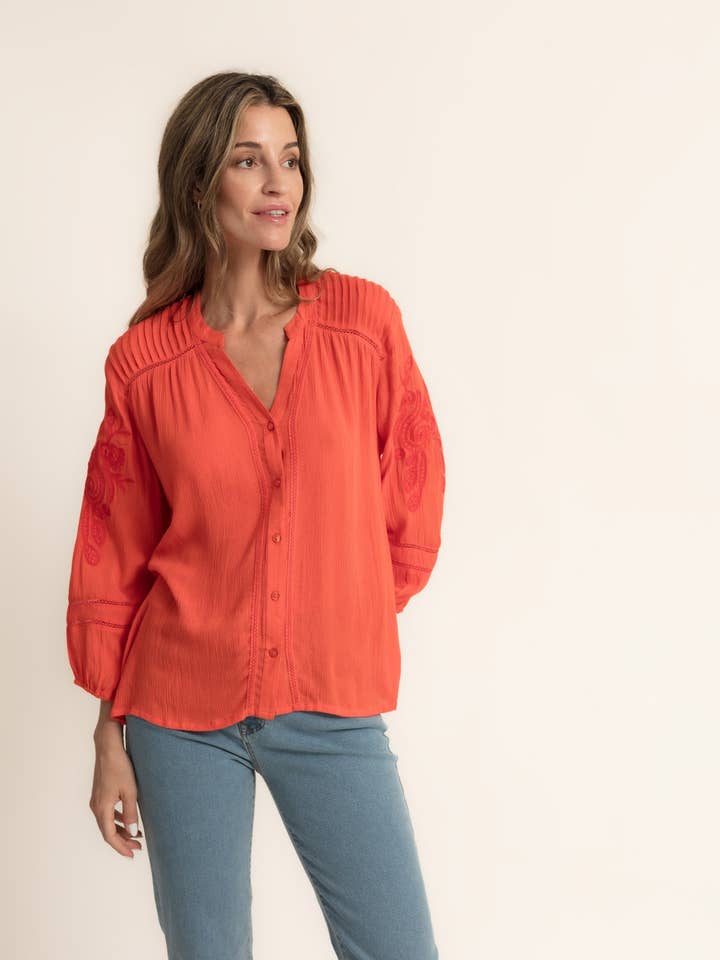 CRINKLED GAUZE EMBROIDERED SLEEVES BLOUSE B2B for wholesale by CMS Love