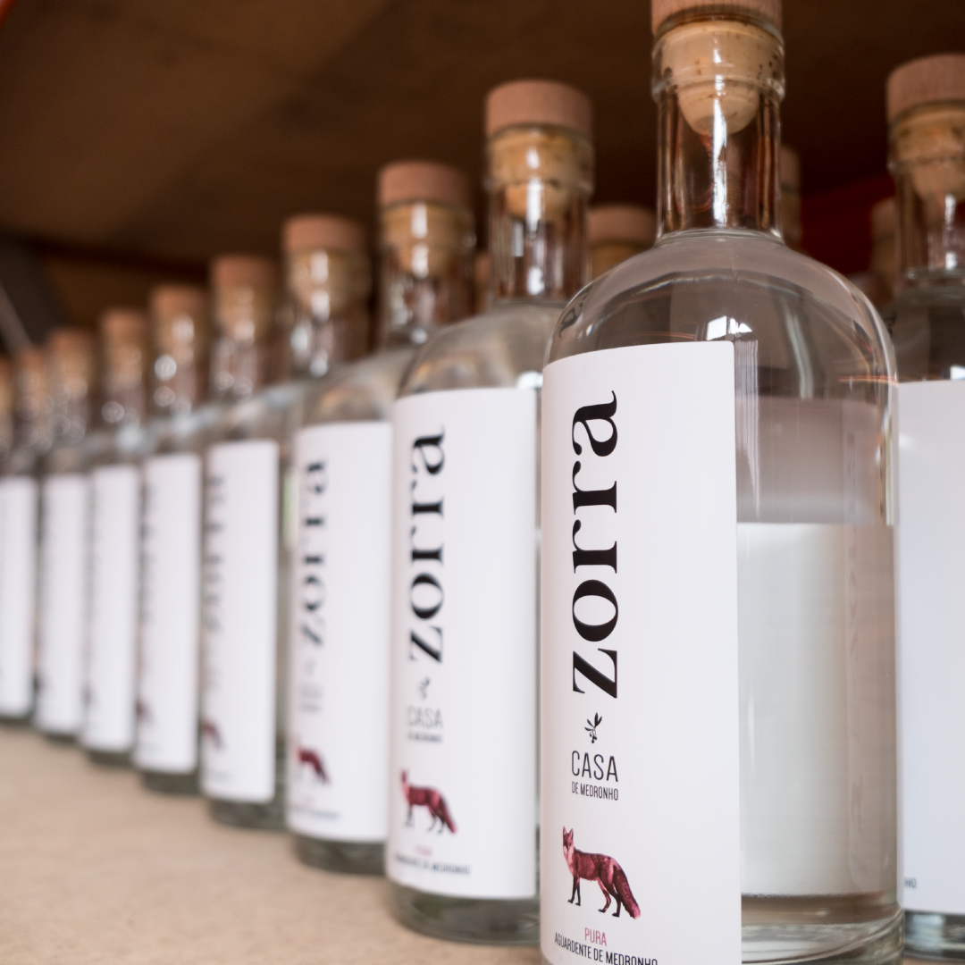 Zorra - Casa de Medronho - Venta al por mayor Licores/vinos/cervezas sin alcohol - Aguardiente de Madroño 5002