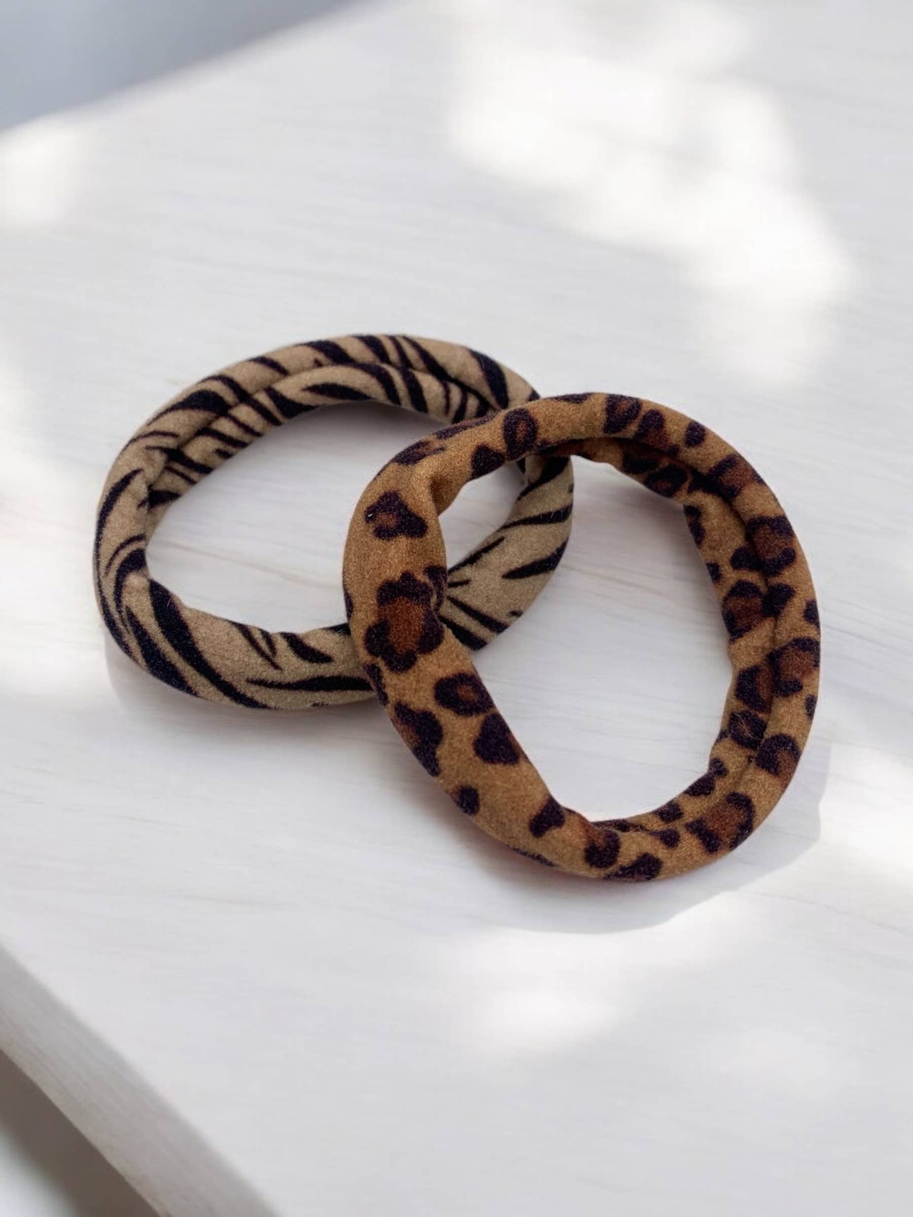 BYREN | ÉLINE L'ATELIER - Vendita all'ingrosso Scrunchie - Donna - Fascia per capelli con stampa animalier TT030