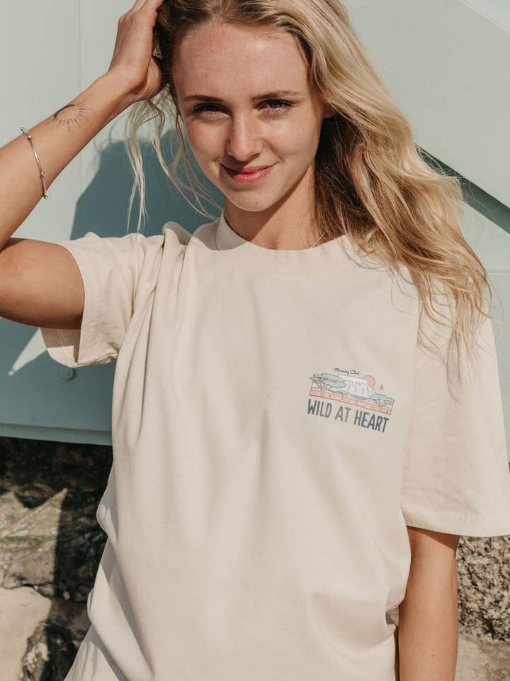 Morning Club Clothing – wholesale T-shirt (graphic) – unisex – Wild At Heart Organic Cotton T-Shirt2