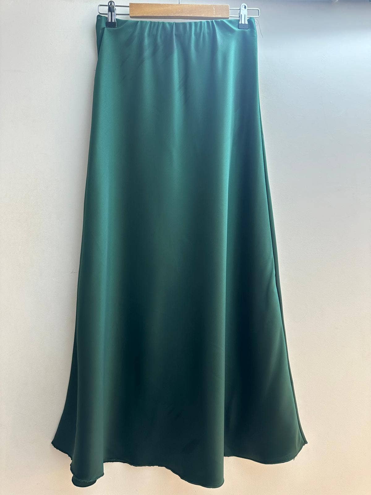 LORIANE - Vendita all'ingrosso Gonna - Donna - Gonna lunga fluida e leggera 10480U15