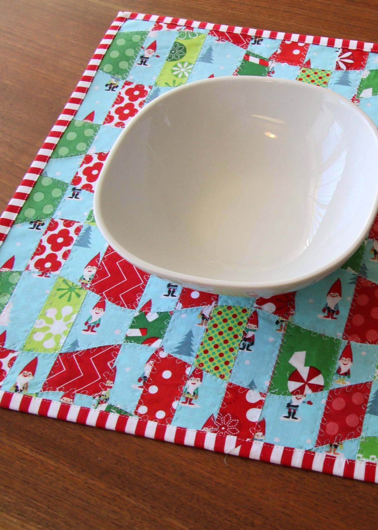 Sassafras Lane Designs - Wholesale Placemat - Mel's Mats Placemat Pattern6