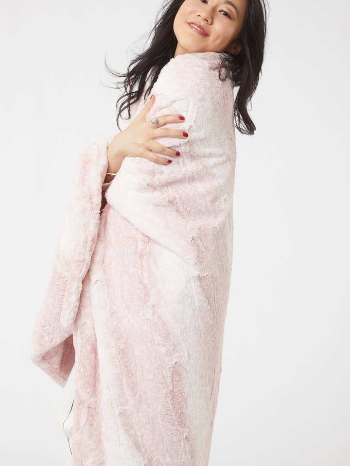 Throw - Siberian Leopard Blush and Cream for wholesale by Tourance