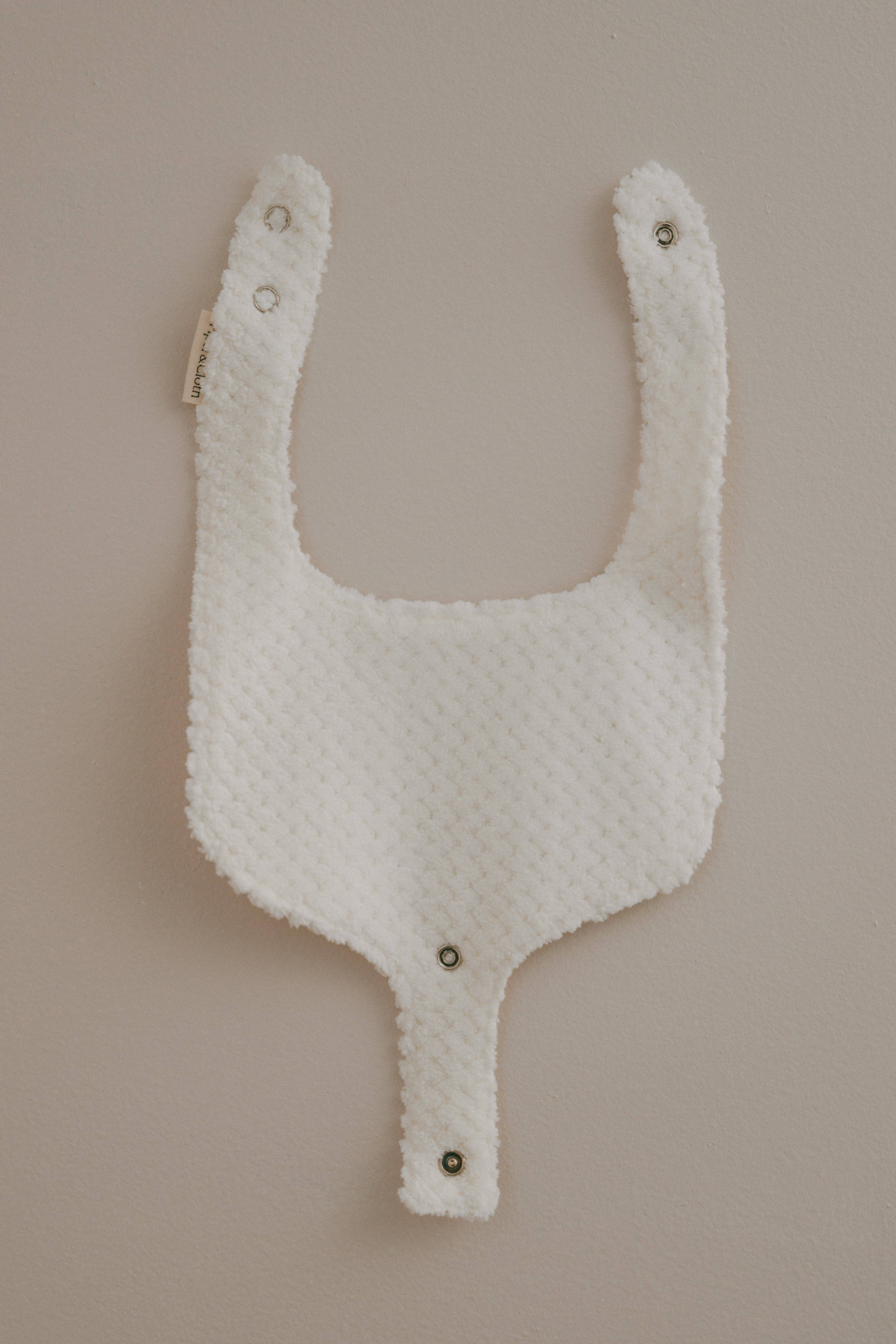 Pacifier Bib- Hearts for wholesale on Faire3